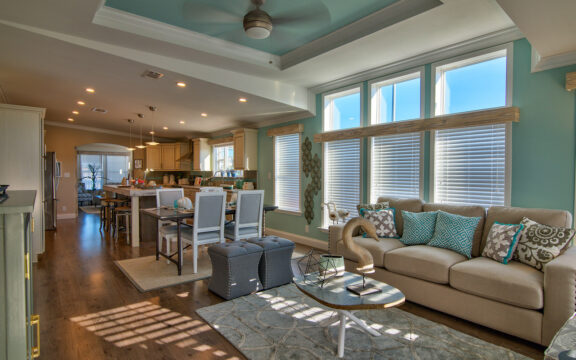 Family room - The Riviera II, 3 Bedroom, 2 Bath, 2,040 Sq. Ft. manufactured home by Palm Harbor in Plant City